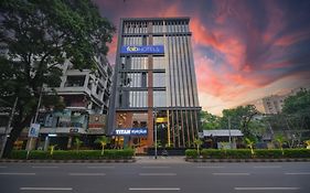 Fabhotel Prime Kzar Corporate Budget Stay Near Park Street